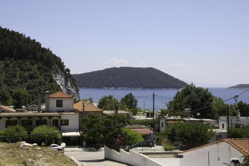Aris Junior Skopelos Neo Klima