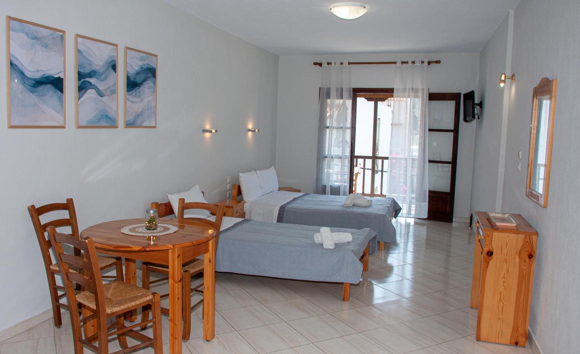 Aris Junior Skopelos Apartment *